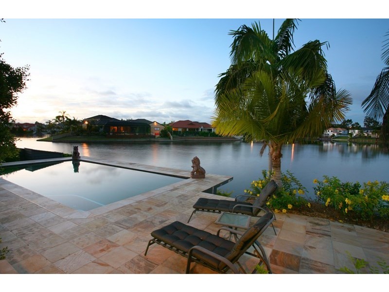 63/40 Cotlew Street East, Southport QLD 4215