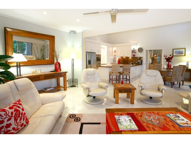 63/40 Cotlew Street East, Southport QLD 4215