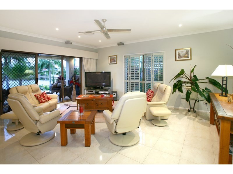 63/40 Cotlew Street East, Southport QLD 4215