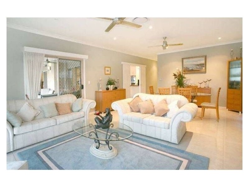 63/40 Cotlew Street East, Southport QLD 4215