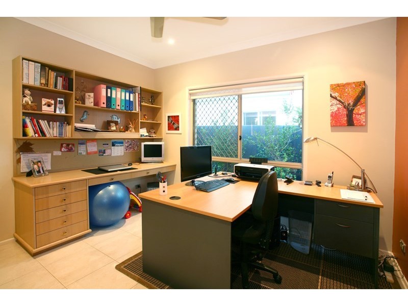 63/40 Cotlew Street East, Southport QLD 4215