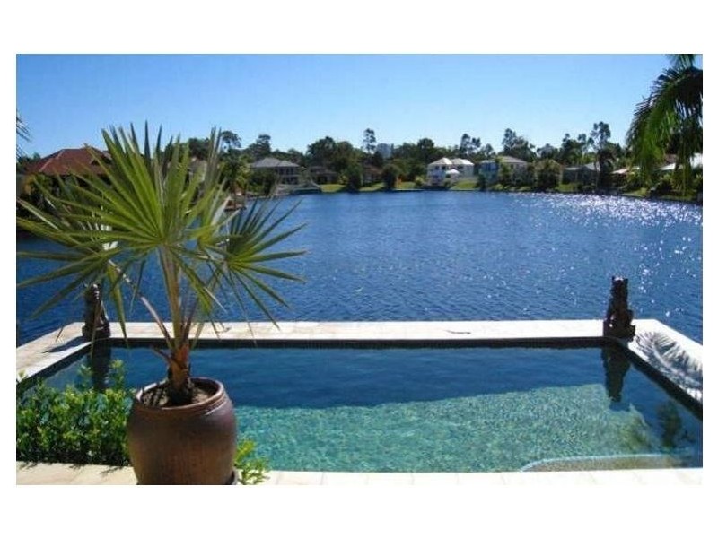 63/40 Cotlew Street East, Southport QLD 4215