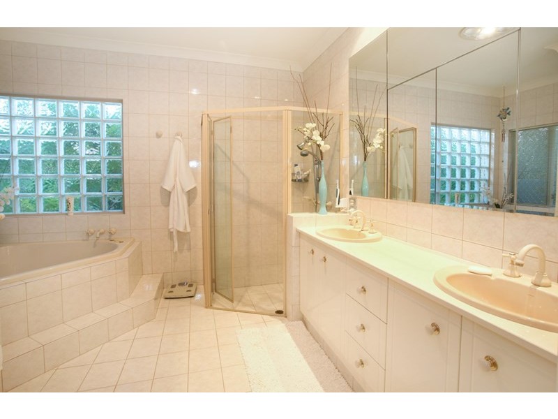 63/40 Cotlew Street East, Southport QLD 4215