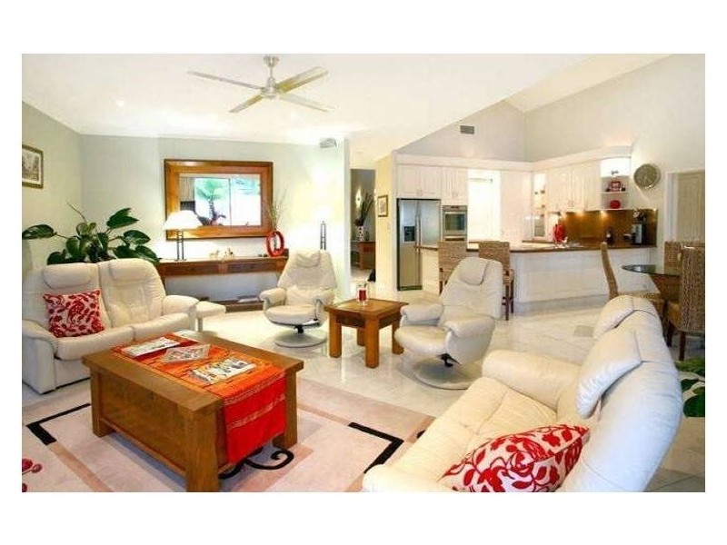 63/40 Cotlew Street East, Southport QLD 4215