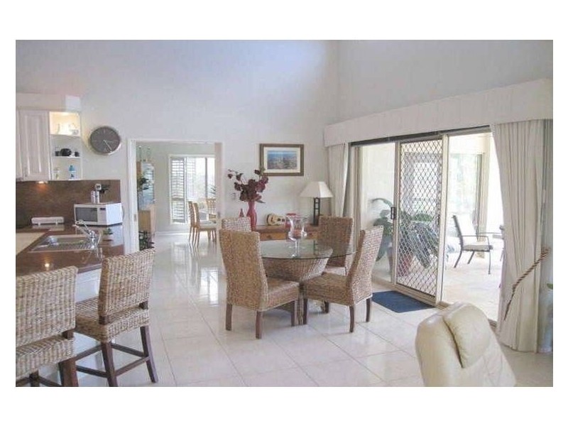 63/40 Cotlew Street East, Southport QLD 4215