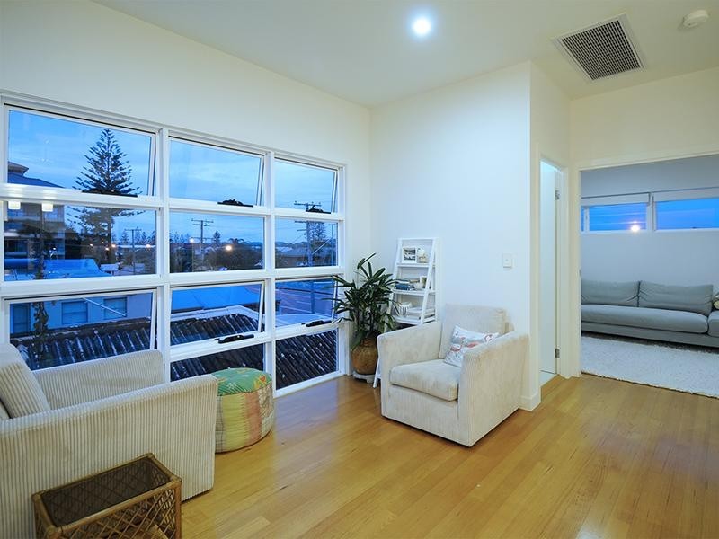 1/1433 Gold Coast Highway, Palm Beach QLD 4221