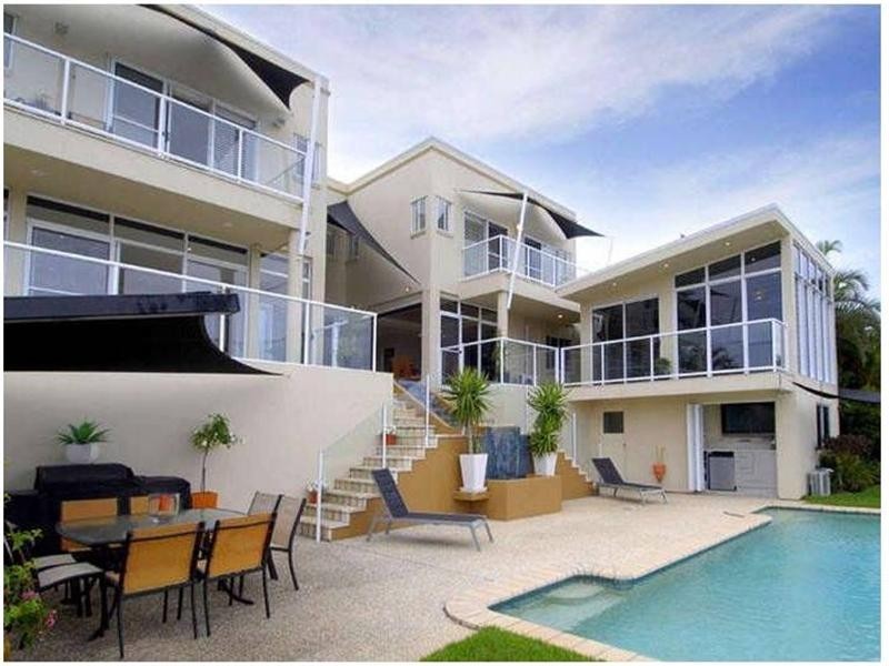 398 Benowa Road, Benowa Waters QLD 4217