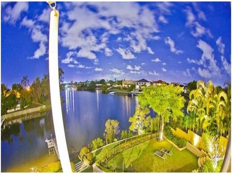 398 Benowa Road, Benowa Waters QLD 4217