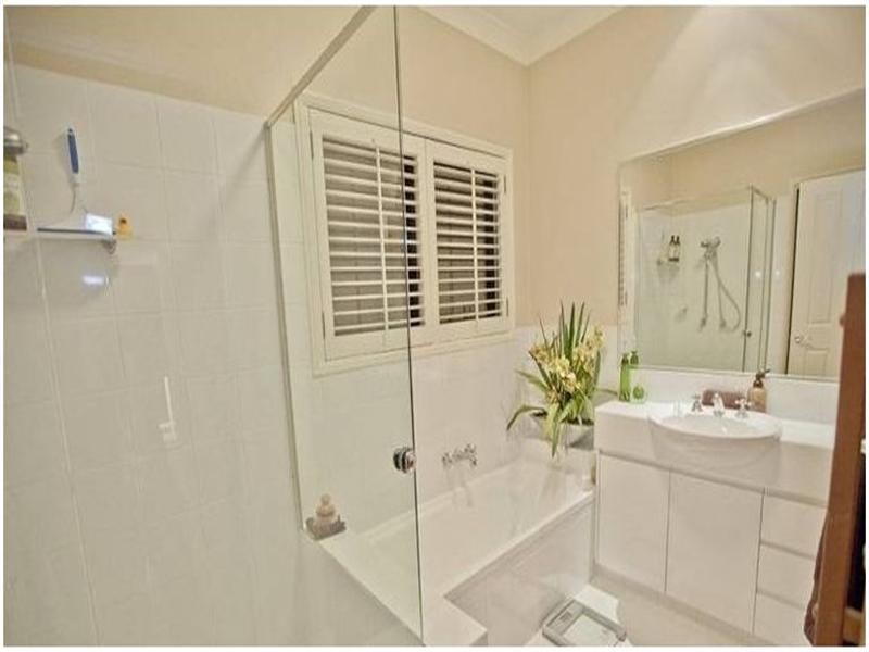 398 Benowa Road, Benowa Waters QLD 4217