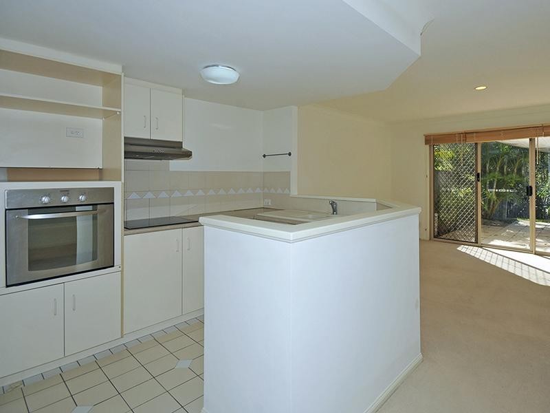 60/67-75 Brown Street, Labrador QLD 4215