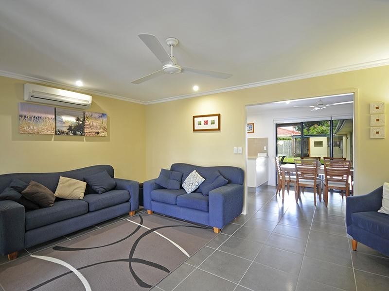 186 Townson Avenue, Palm Beach QLD 4221