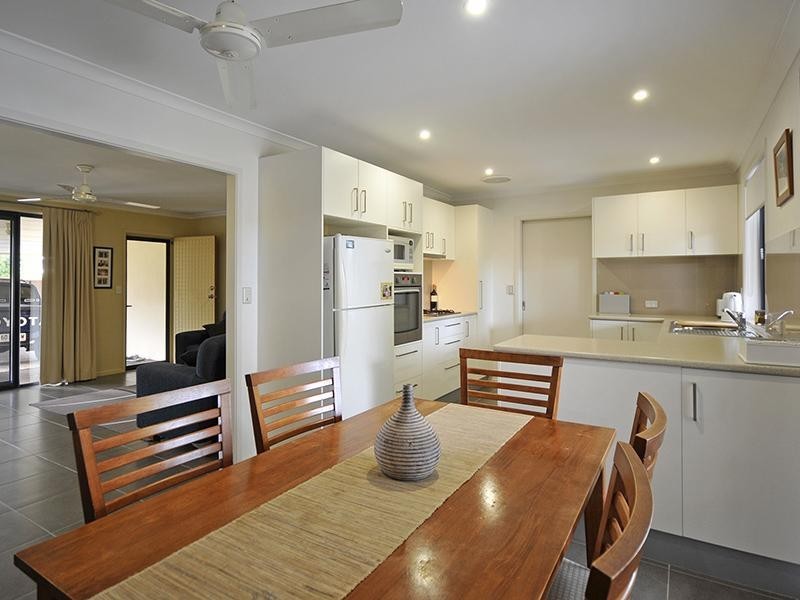 186 Townson Avenue, Palm Beach QLD 4221