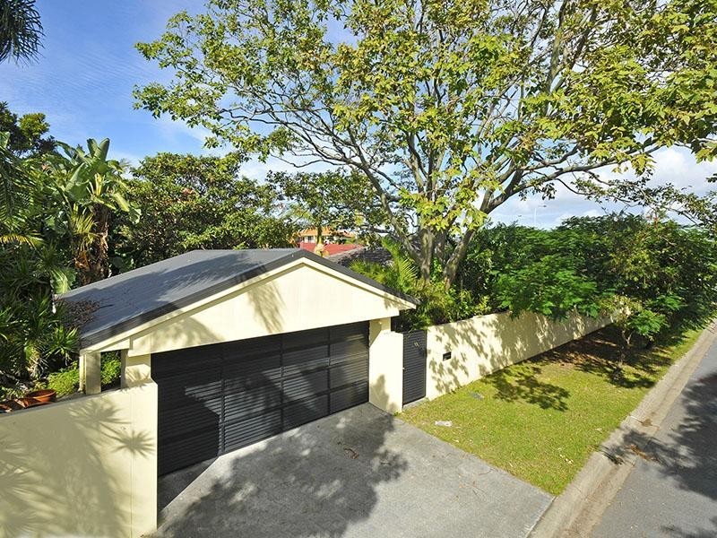 1 Avanti Street, Mermaid Waters QLD 4218