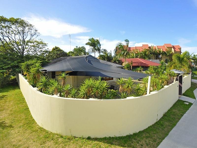 1 Avanti Street, Mermaid Waters QLD 4218