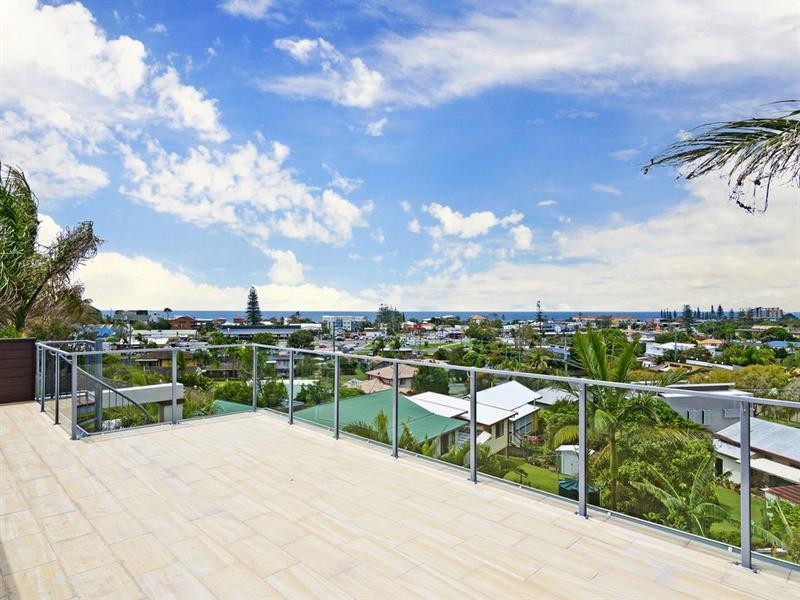 12 Singh Street, Tugun QLD 4224