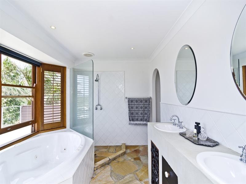 12 Singh Street, Tugun QLD 4224