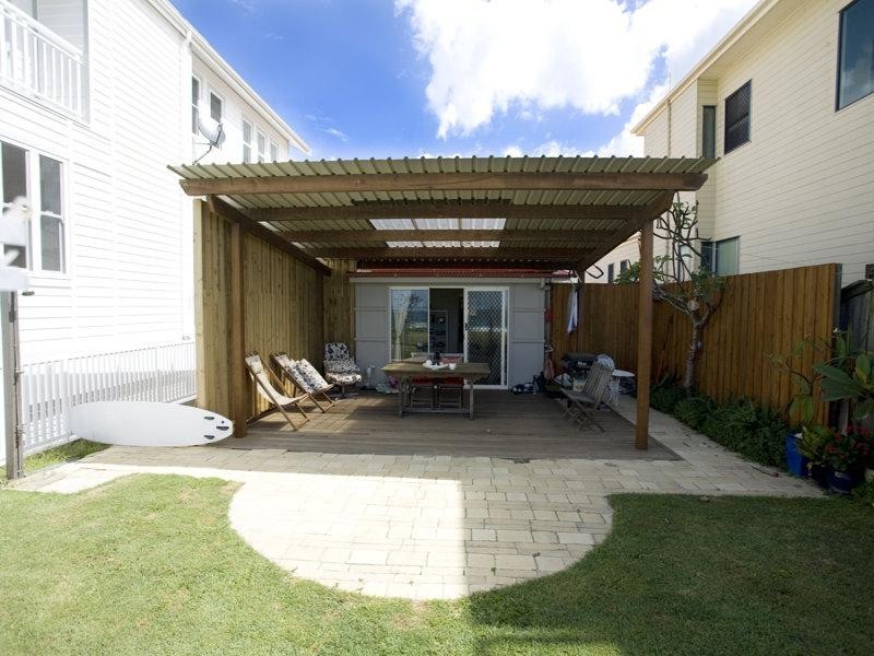 95 Jefferson Lane, Palm Beach QLD 4221