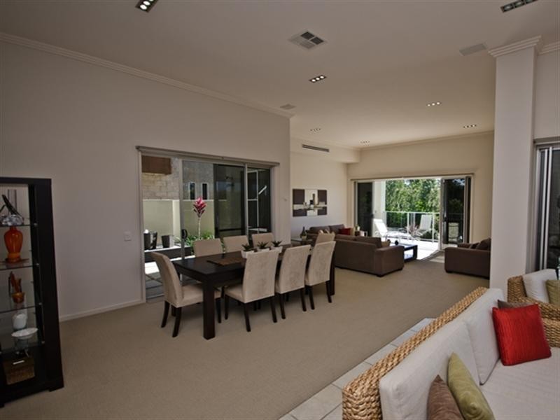 28 Lyra Court, Robina QLD 4226