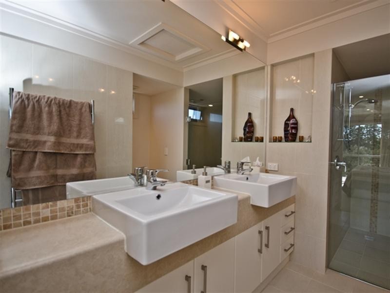 28 Lyra Court, Robina QLD 4226