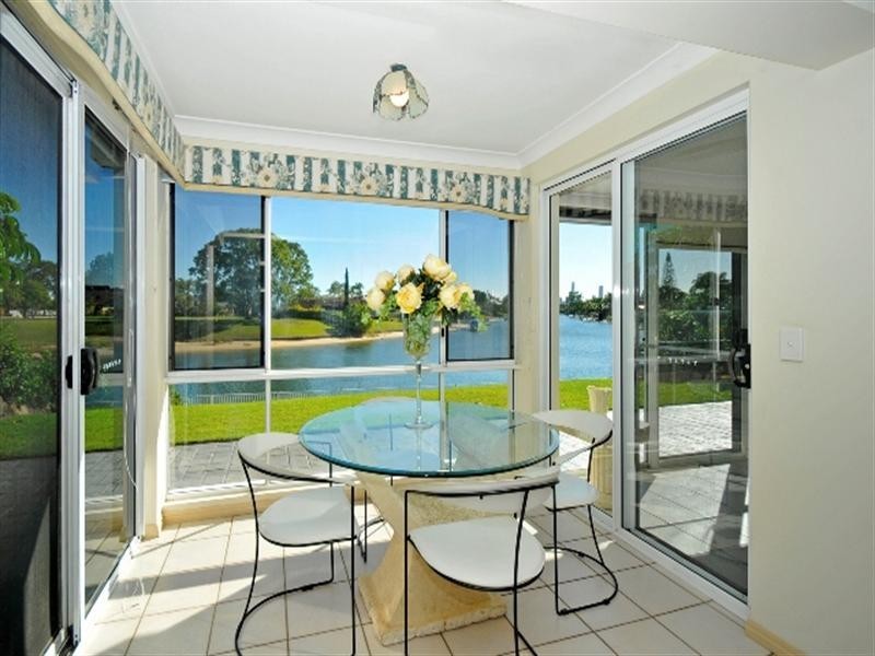 24 Cocos Crescent, Broadbeach Waters QLD 4218