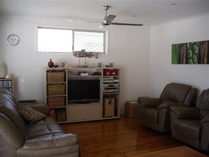 38 Fifth Avenue, Palm Beach QLD 4221