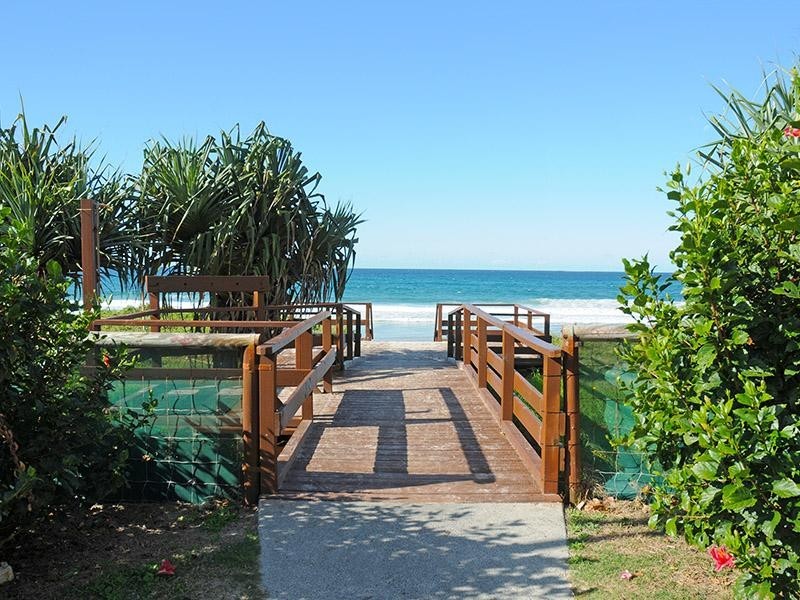 29 Dolphin Avenue, Mermaid Beach QLD 4218