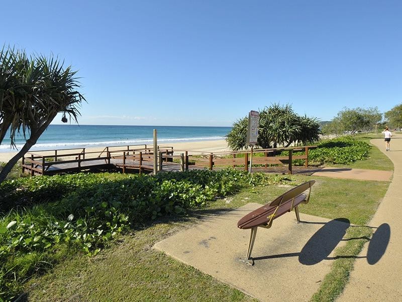 29 Dolphin Avenue, Mermaid Beach QLD 4218