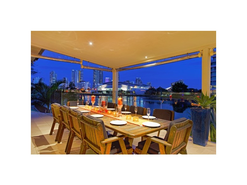 139 Allambi Avenue, Broadbeach Waters QLD 4218