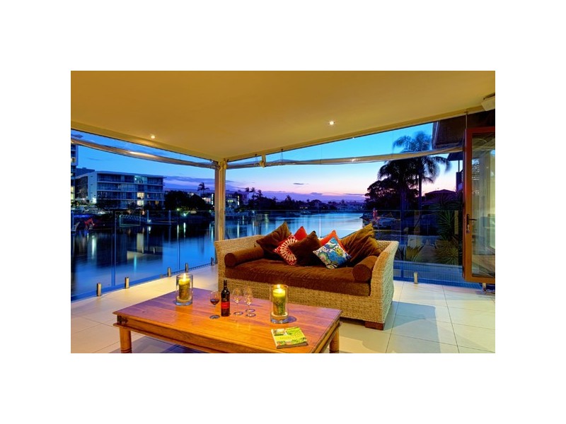 139 Allambi Avenue, Broadbeach Waters QLD 4218