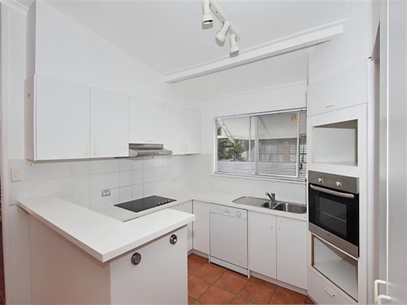 94 Albatross Avenue, Mermaid Beach QLD 4218