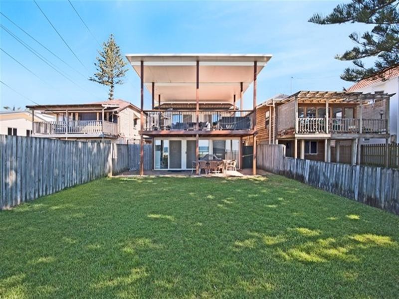 476 The Esplanade, Palm Beach QLD 4221