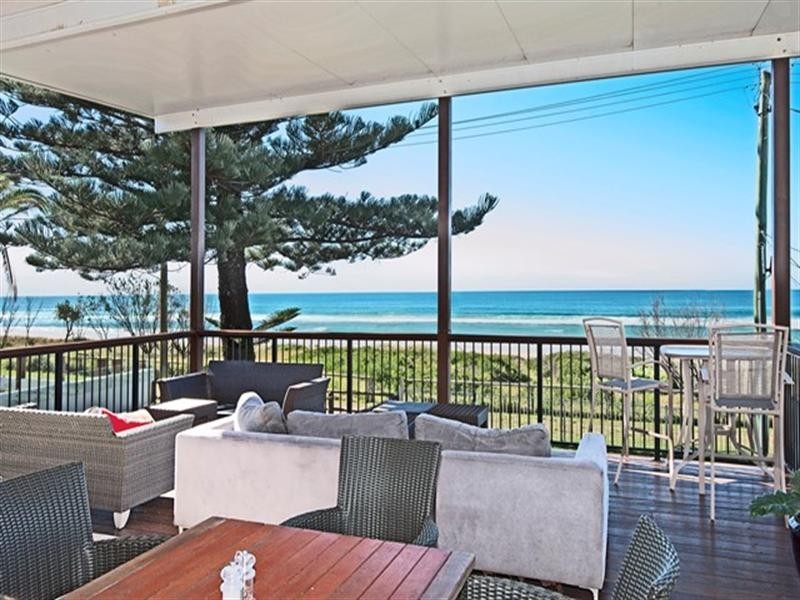 476 The Esplanade, Palm Beach QLD 4221