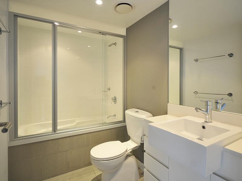 Unit 32209 9 Lawson Street, Southport QLD 4215