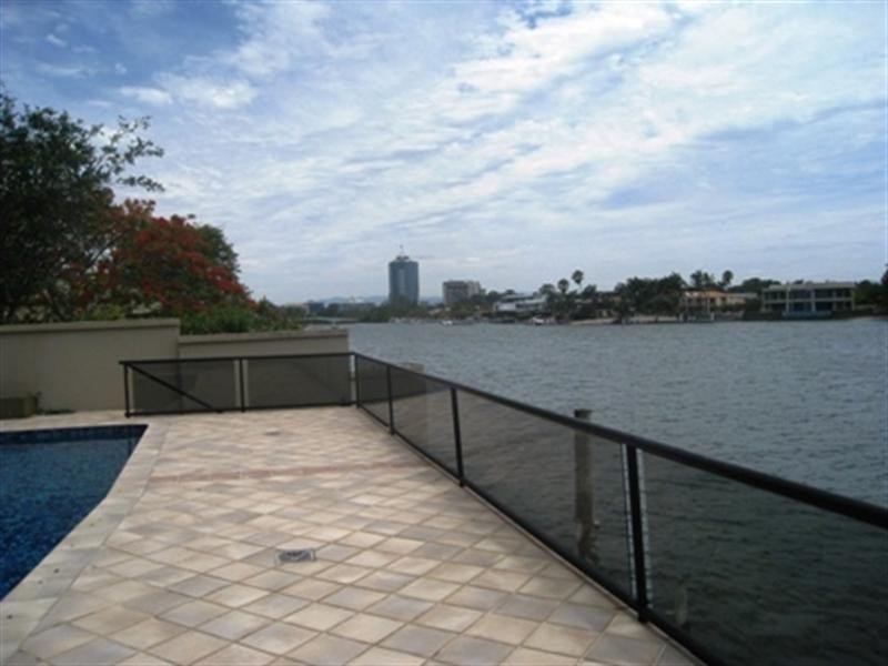 10 Southern Cross Drive, Surfers Paradise QLD 4217