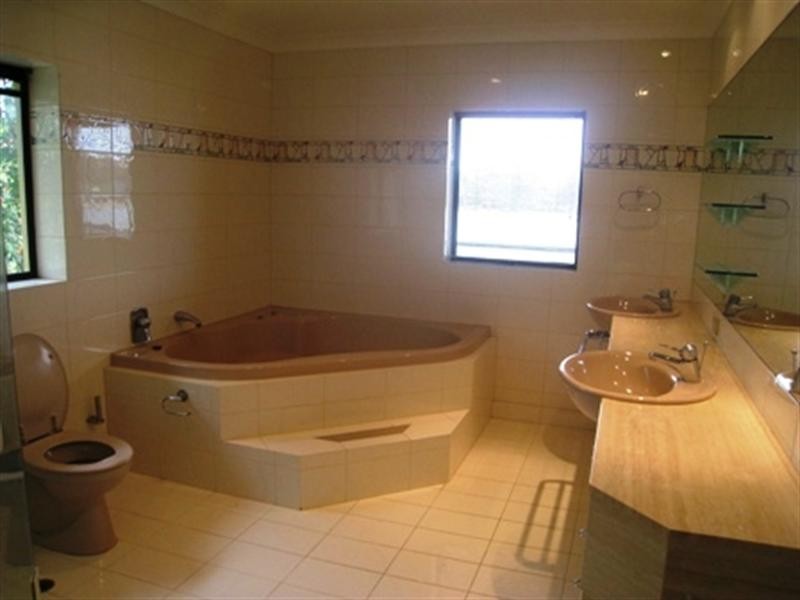 10 Southern Cross Drive, Surfers Paradise QLD 4217