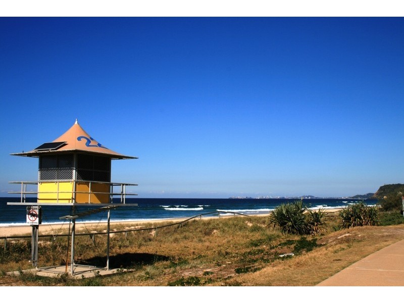 89 Chainey Avenue, Miami QLD 4220