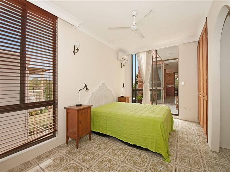 3/6 St Kilda Avenue, Broadbeach QLD 4218