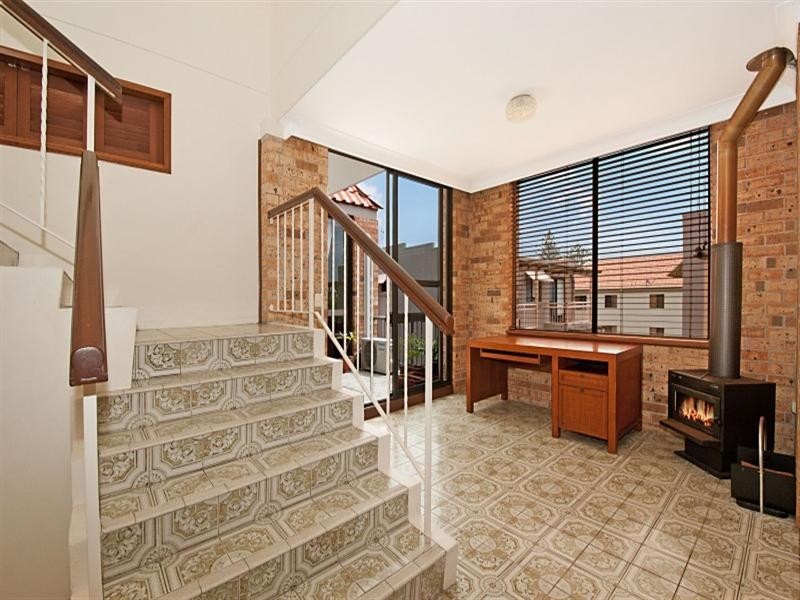 3/6 St Kilda Avenue, Broadbeach QLD 4218