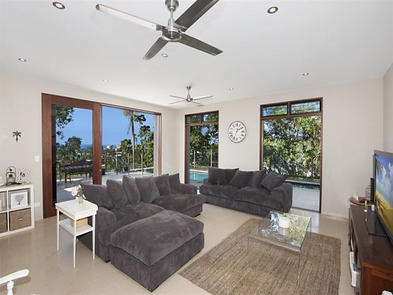 4 Biby Street, Tugun QLD 4224