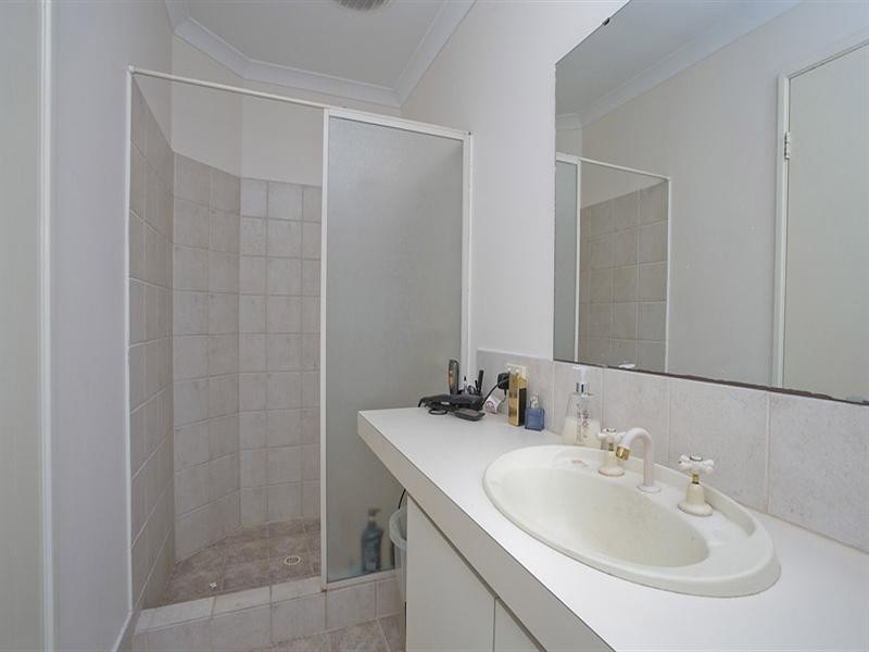 35 Alsace Avenue, Caversham WA 6055