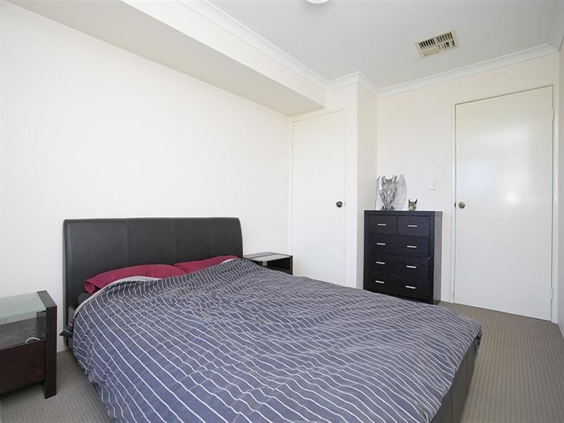 35 Alsace Avenue, Caversham WA 6055