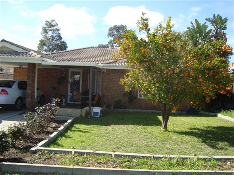 12 Robins Rise, Stratton WA 6056