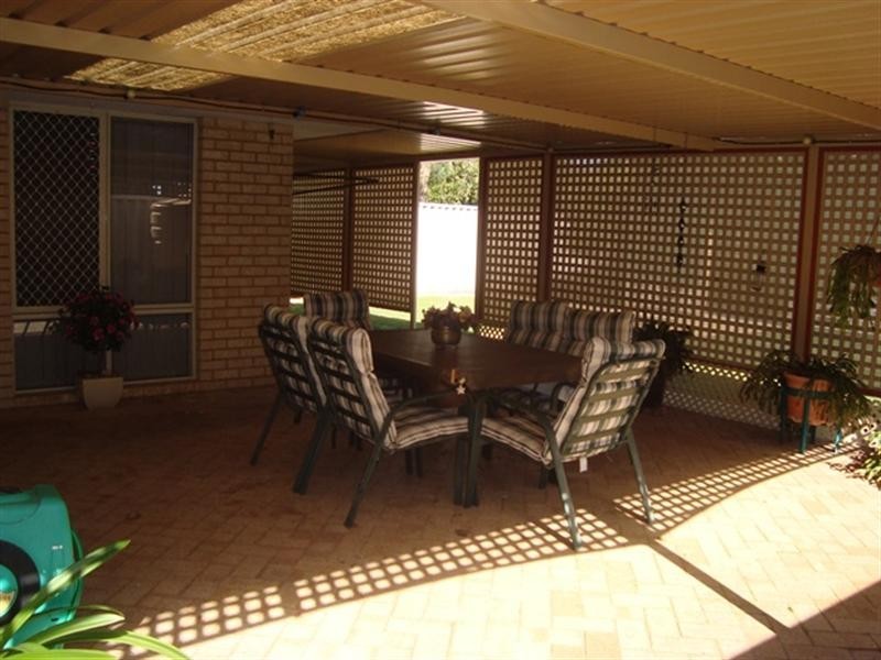 25 Stratton Boulevard, Stratton WA 6056