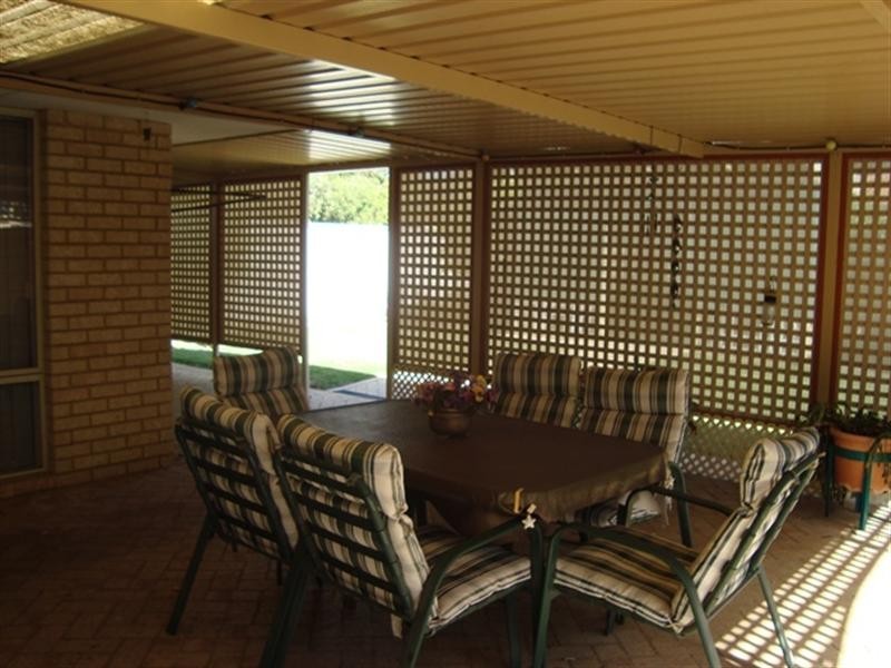 25 Stratton Boulevard, Stratton WA 6056