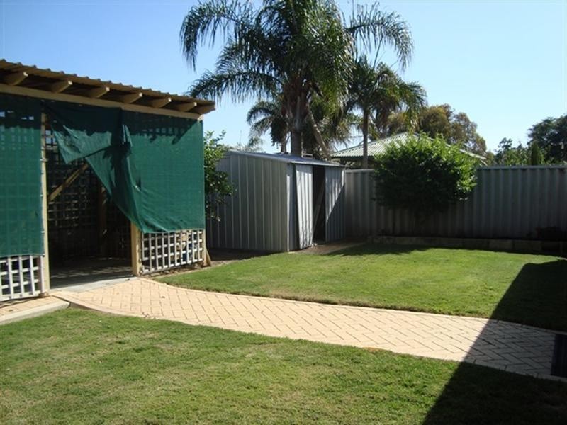 25 Stratton Boulevard, Stratton WA 6056