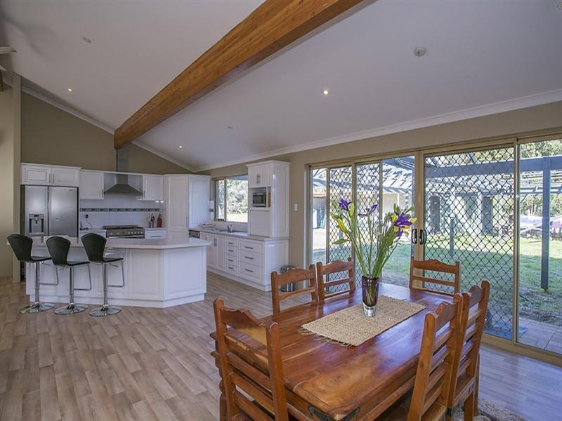 8 Clovelly Court, Maida Vale WA 6057