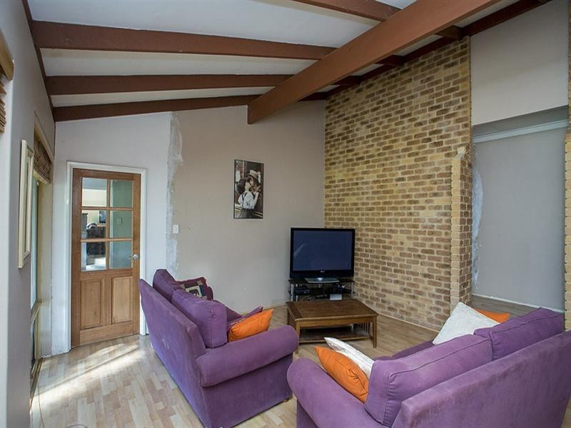 8 Clovelly Court, Maida Vale WA 6057