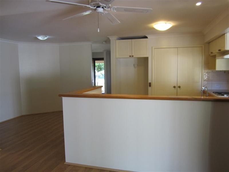44 Kangaroo Entrance, Stratton WA 6056