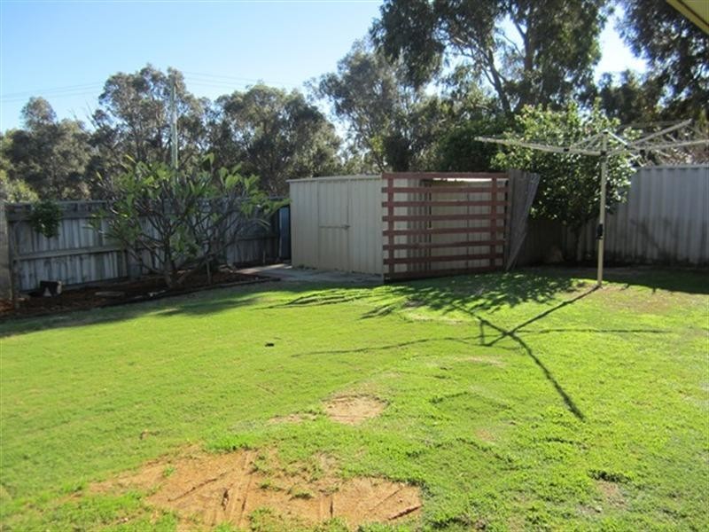 44 Kangaroo Entrance, Stratton WA 6056
