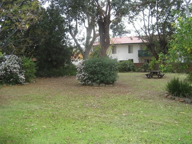 4 379-383 Hector Street, Yokine WA 6060